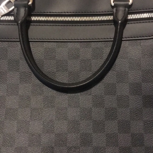 Louis Vuitton Bag - Picture 3 of 4